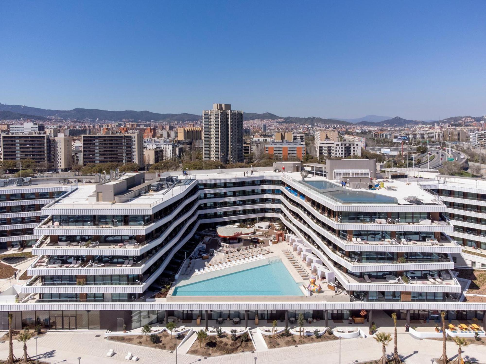 Отель Sls Barcelona Бадалона Экстерьер фото